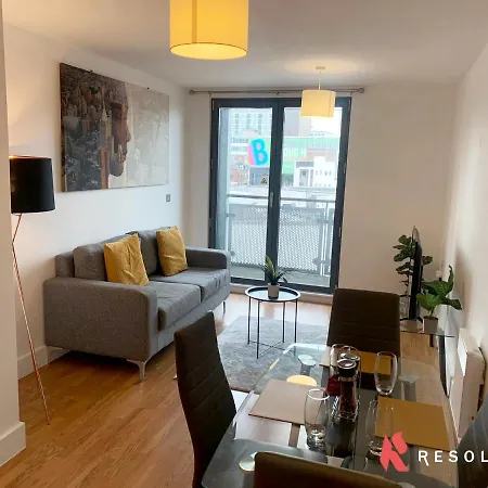 Apartment Stylish Arcadian Centre - One Bedroom - Large Balcony - Bullring Shopping *